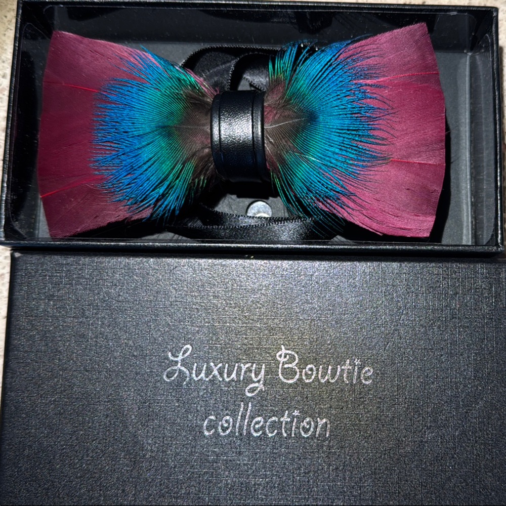 Multicolor Feather Bowtie